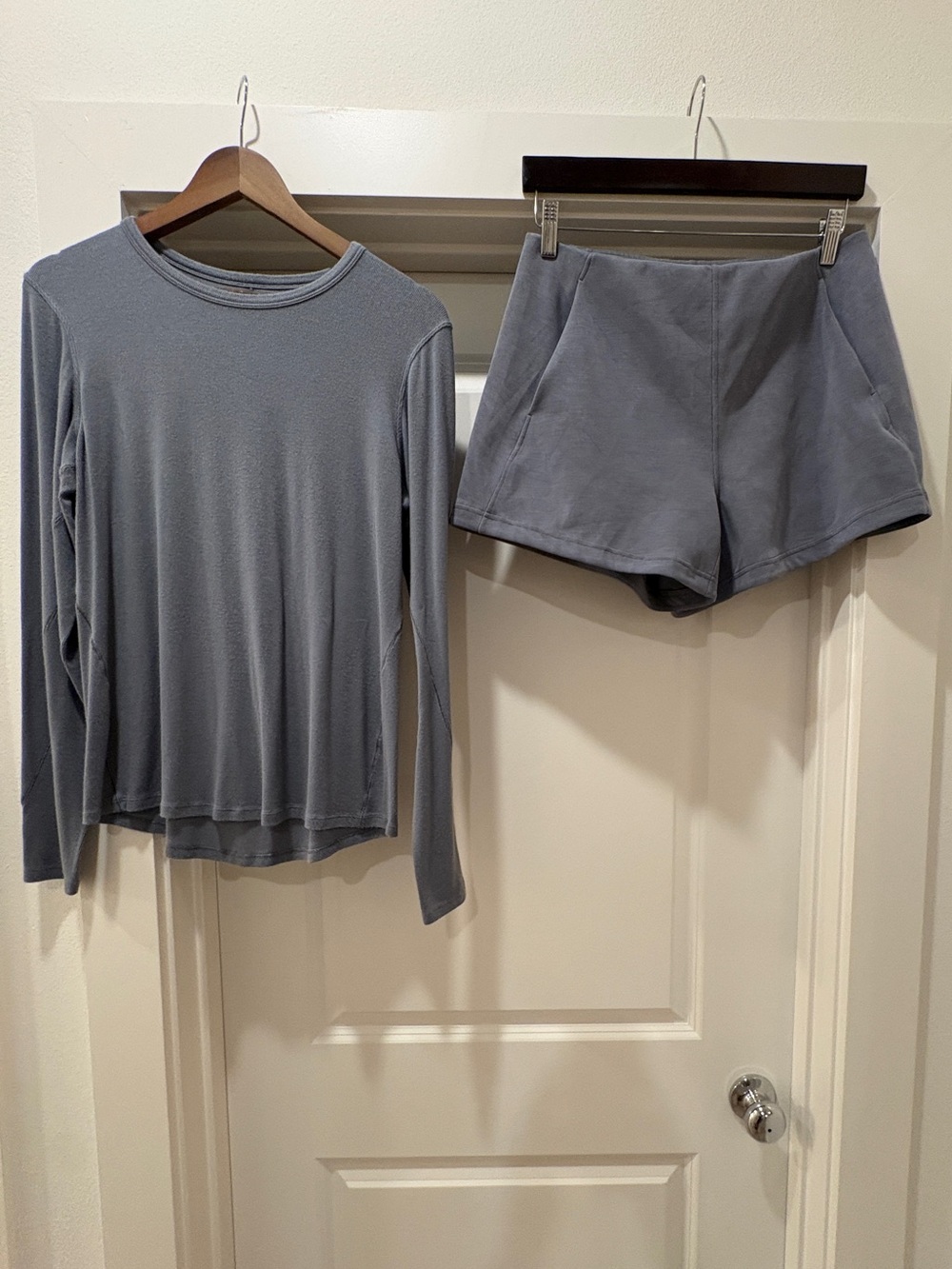 Lululemon Softstreme Short 4" Sz 10 / Hold Tight LS Top Sz 12 Solar Grey